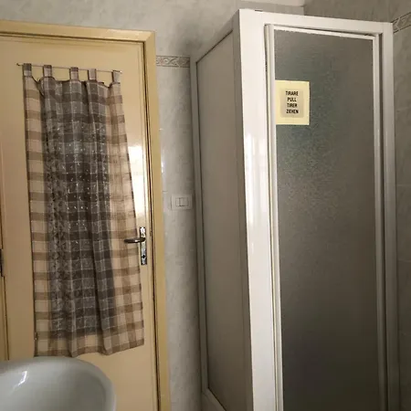 Tonino Quarto em Acomodações Particulares *